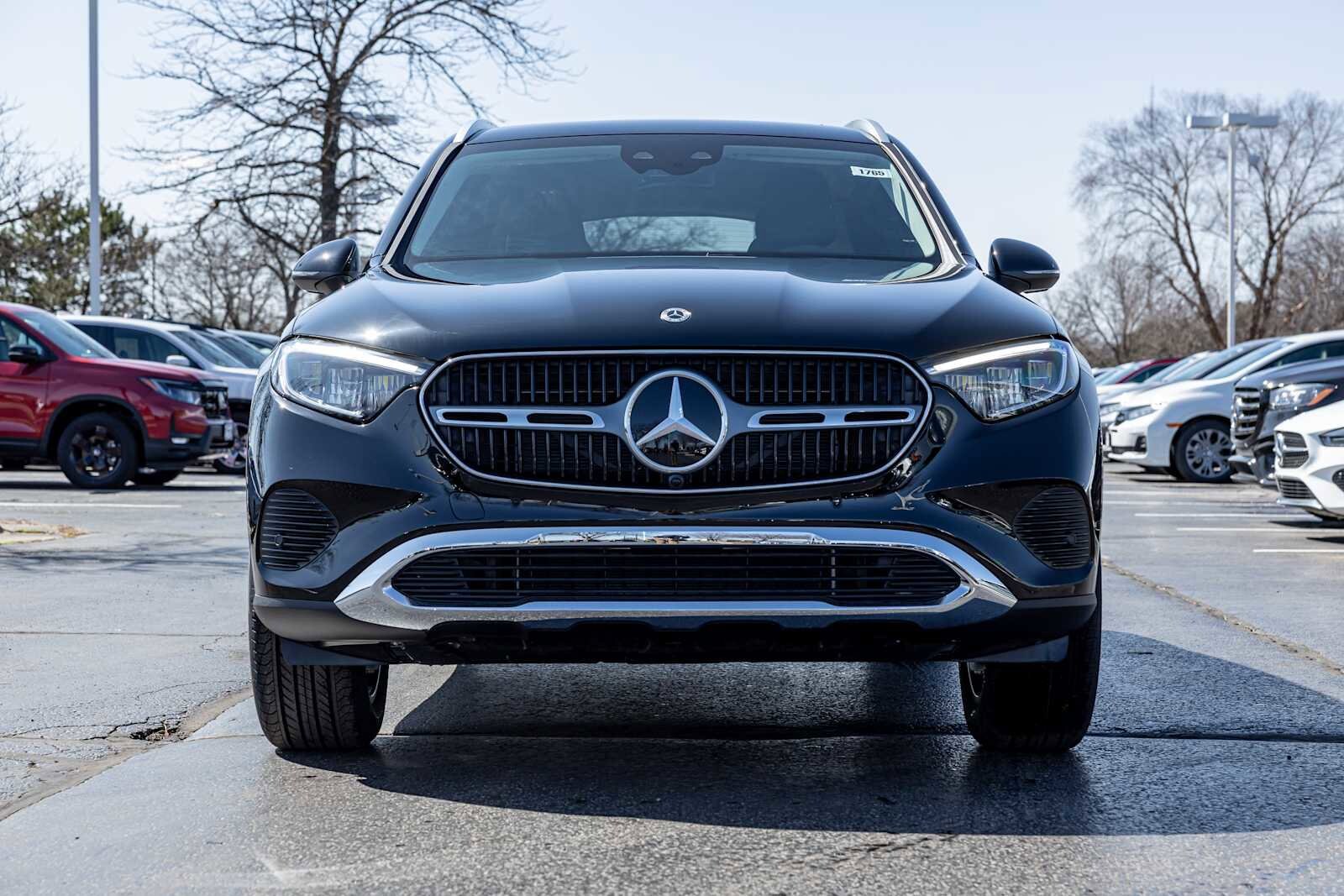2025 Mercedes Benz GLC 350e 4MATIC photo 2