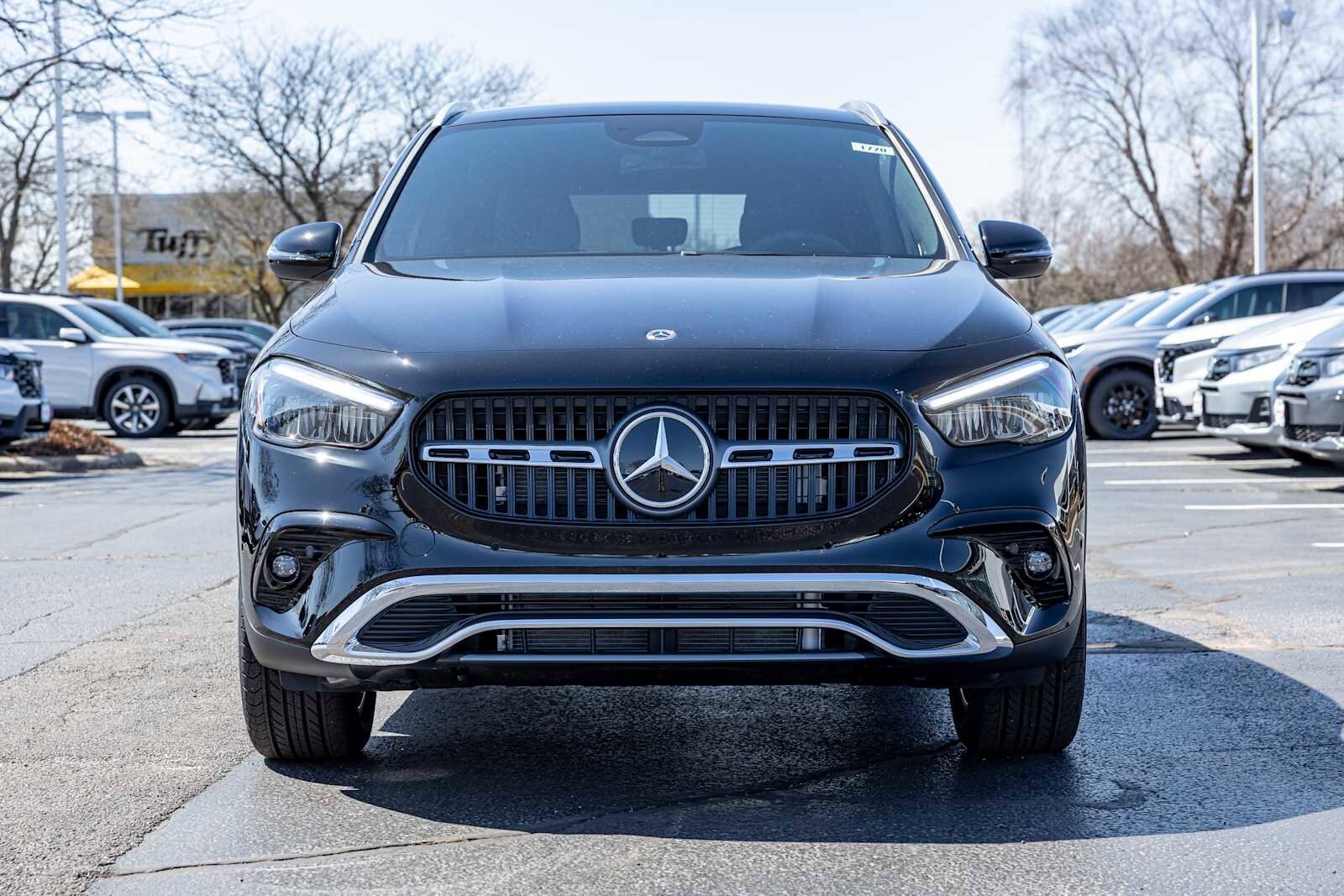 2025 Mercedes Benz GLA 250 4MATIC photo 2