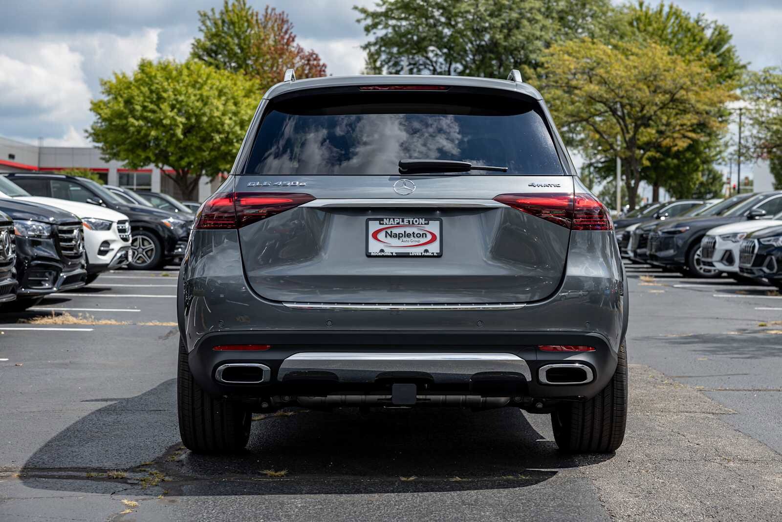 2026 Mercedes Benz GLE 450e 4MATIC photo 2