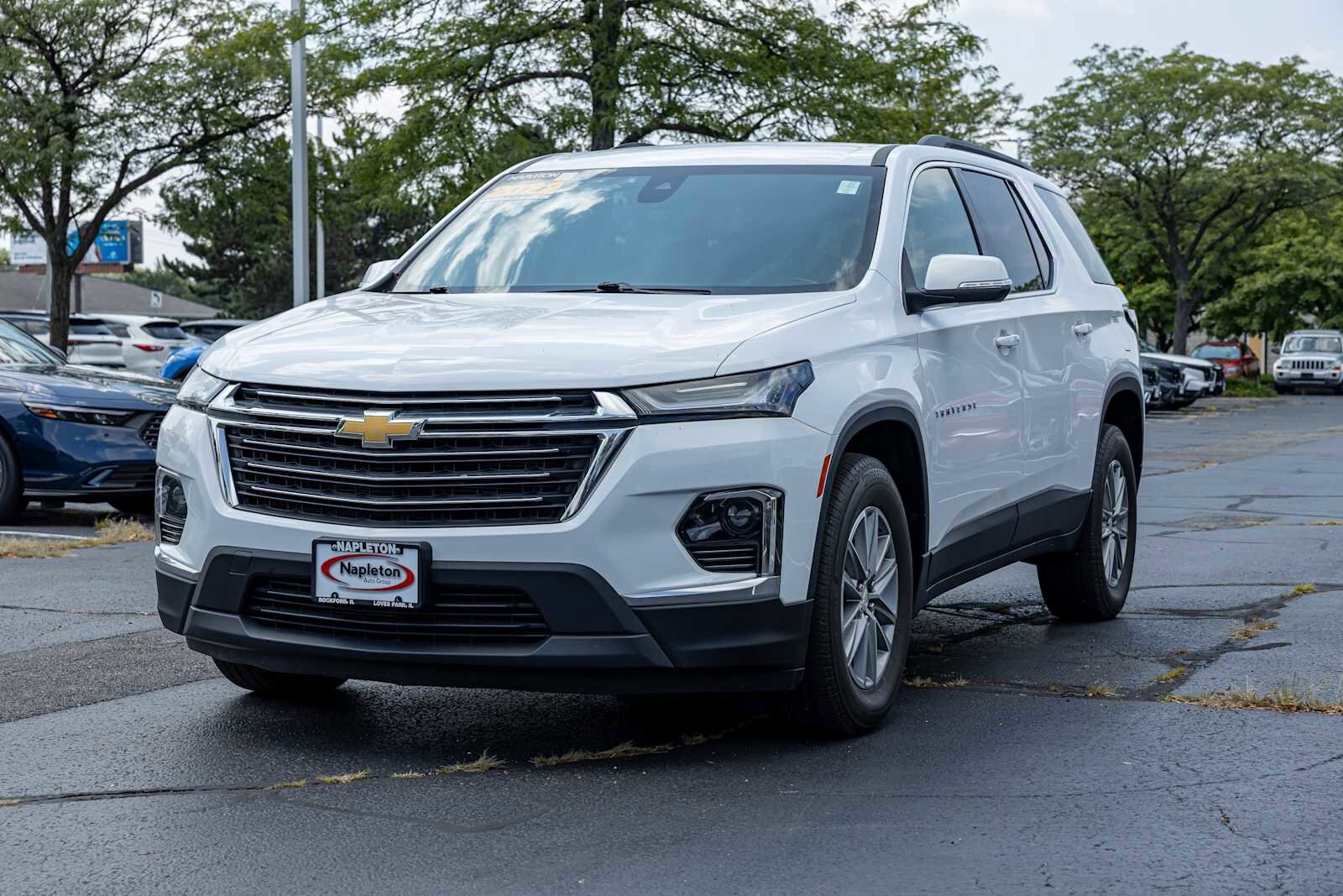 2022 Chevrolet Traverse Cloth 1LT photo 3
