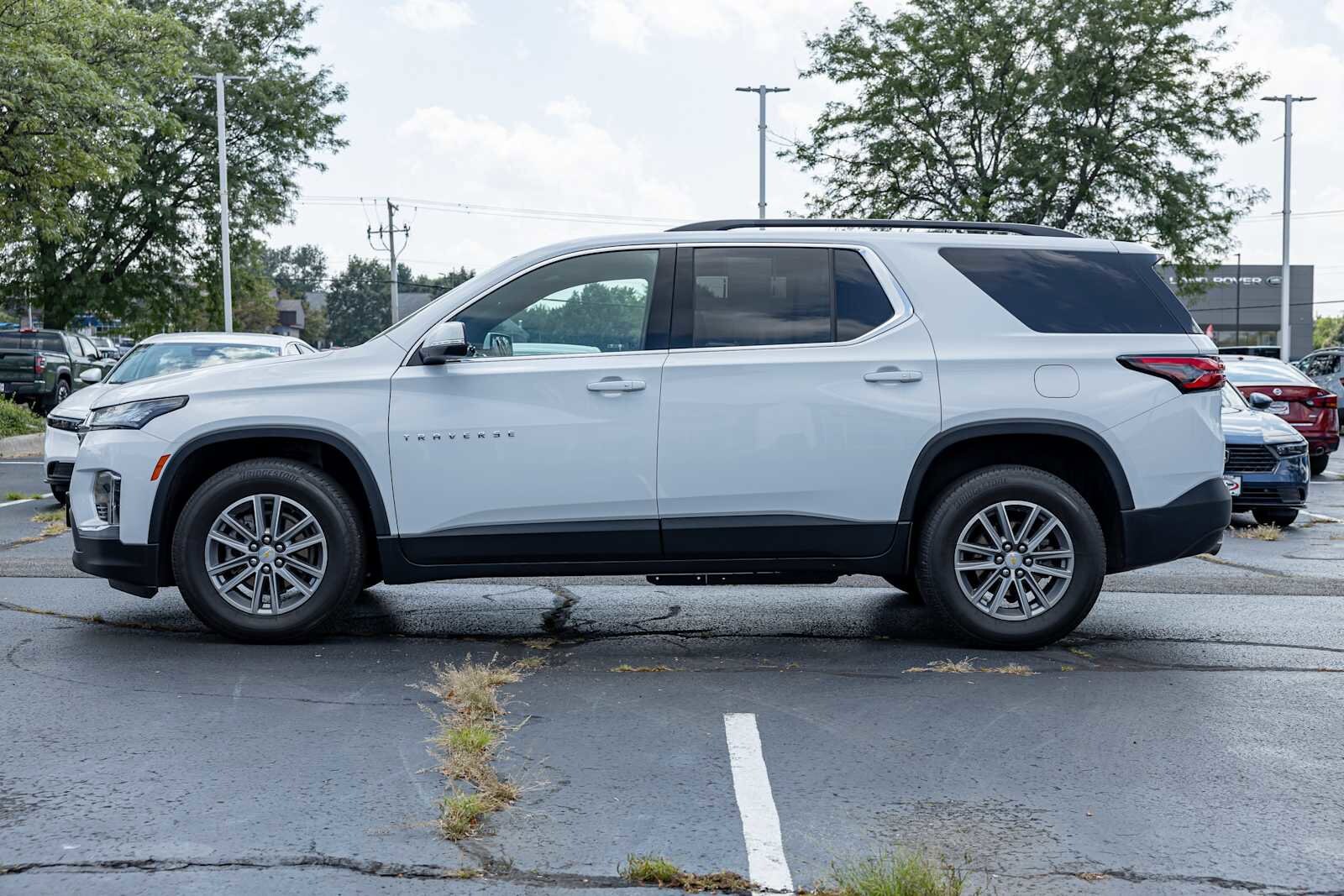 2022 Chevrolet Traverse Cloth 1LT photo 4