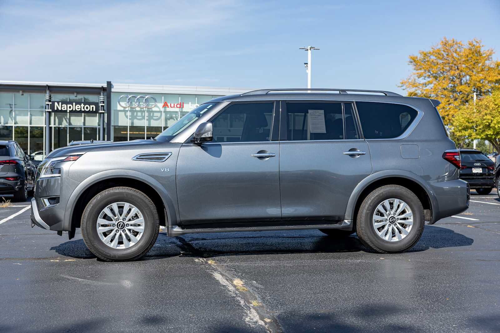 2022 Nissan Armada SV photo 4