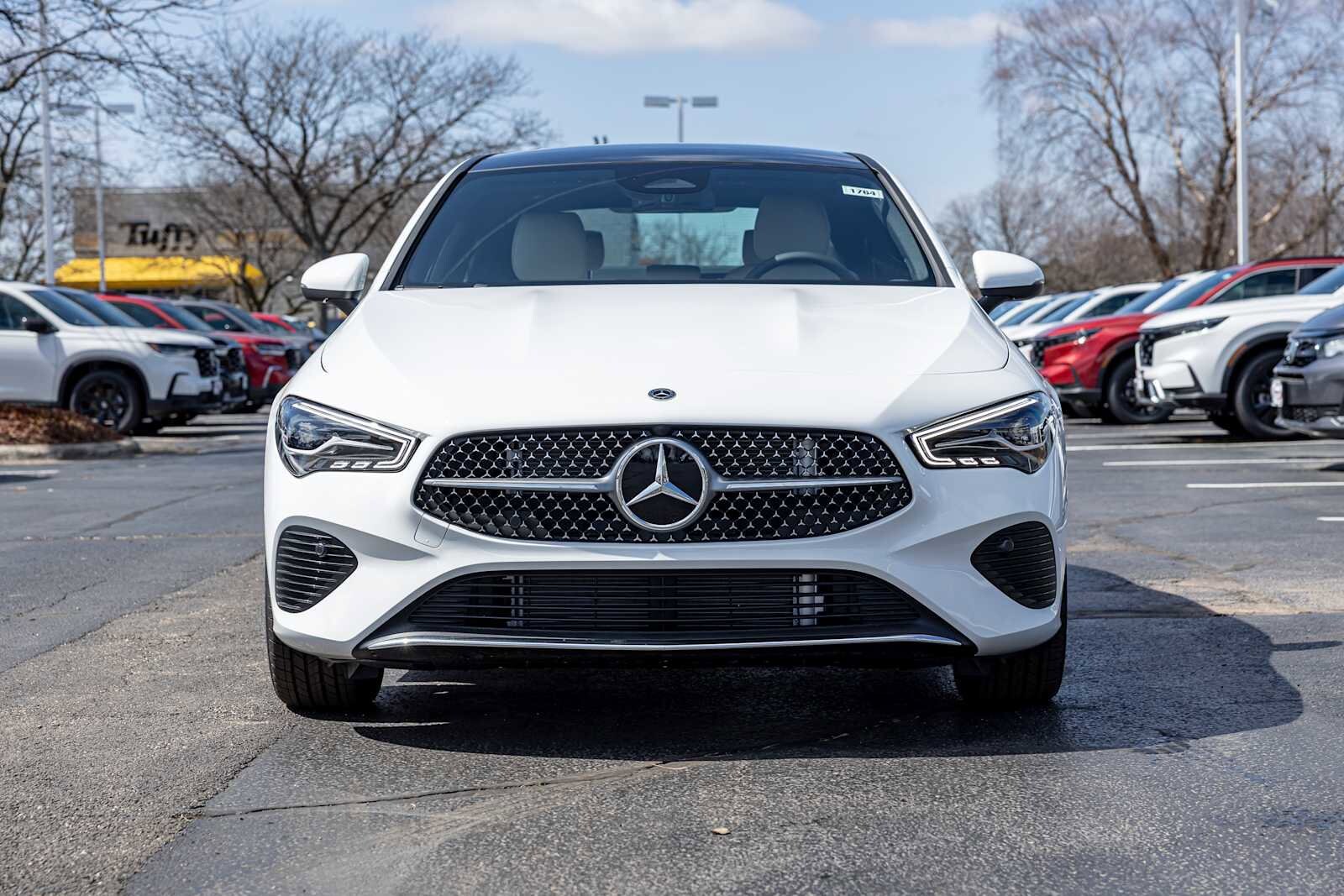 2025 Mercedes Benz CLA 250 4MATIC photo 2