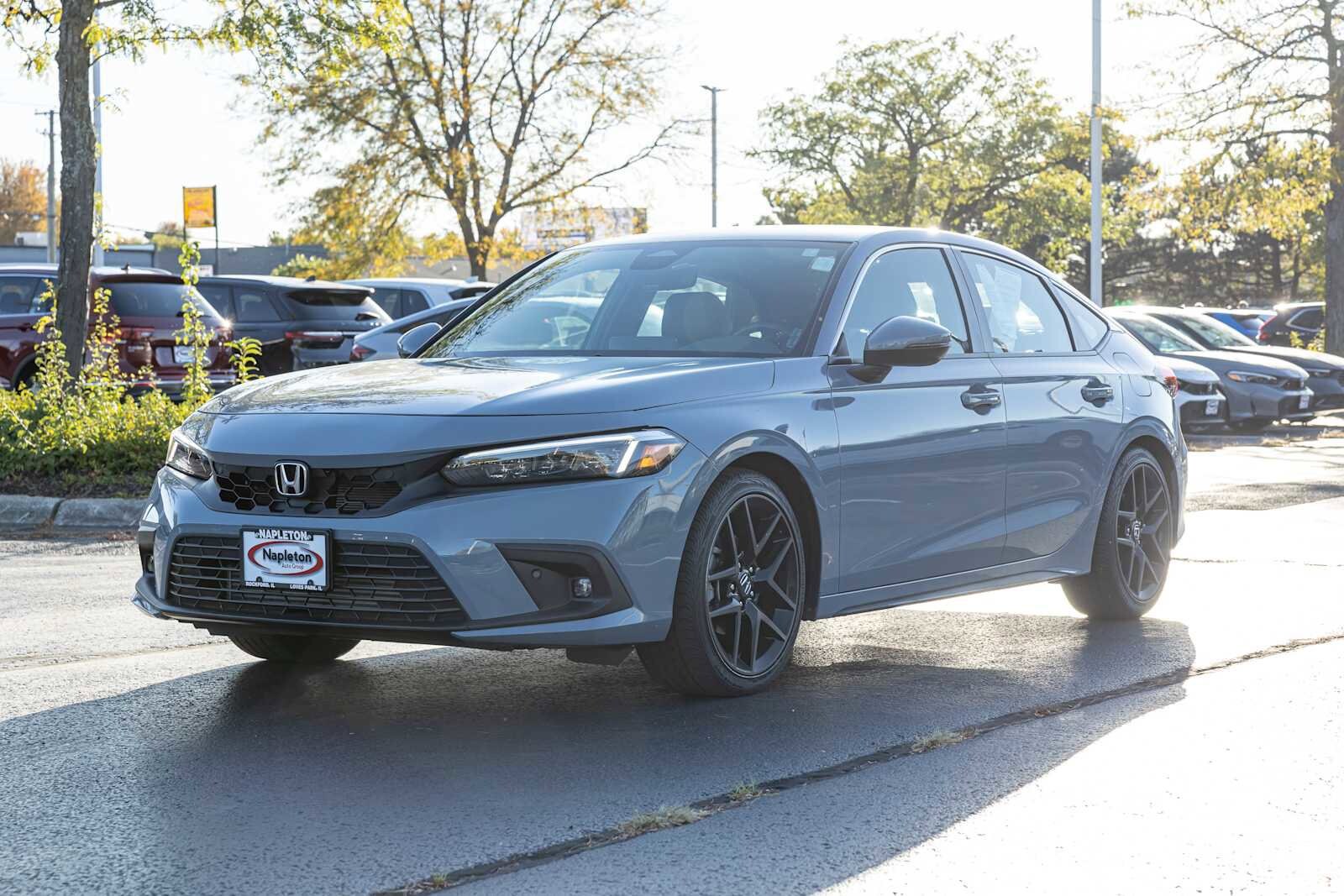 2022 Honda Civic Sport Touring Hatchback photo 3