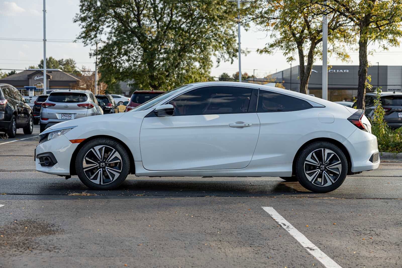 2018 Honda Civic EX-T photo 3