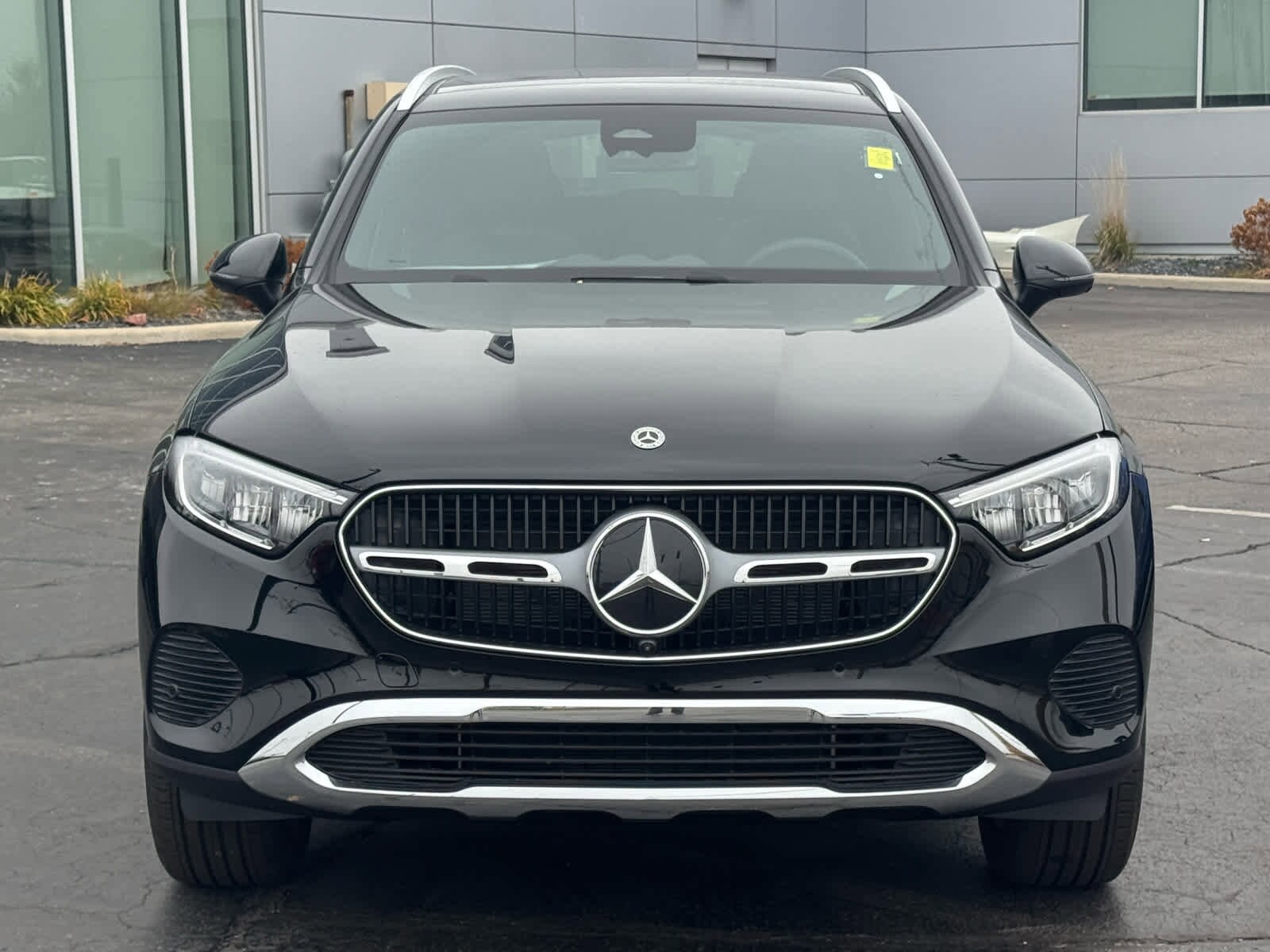 2026 Mercedes Benz GLC 300 4MATIC photo 3