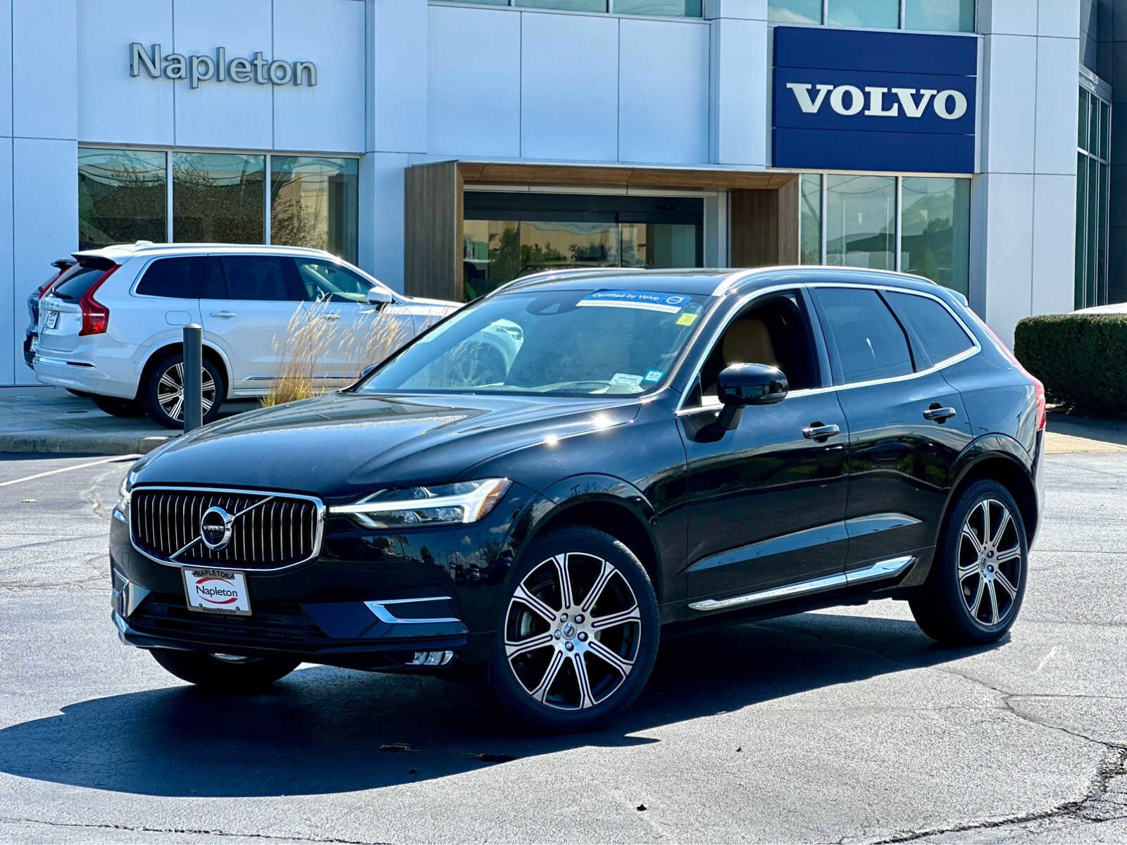 Used 2021 Volvo XC60 Inscription with VIN YV4102RL9M1695850 for sale in Schererville, IN