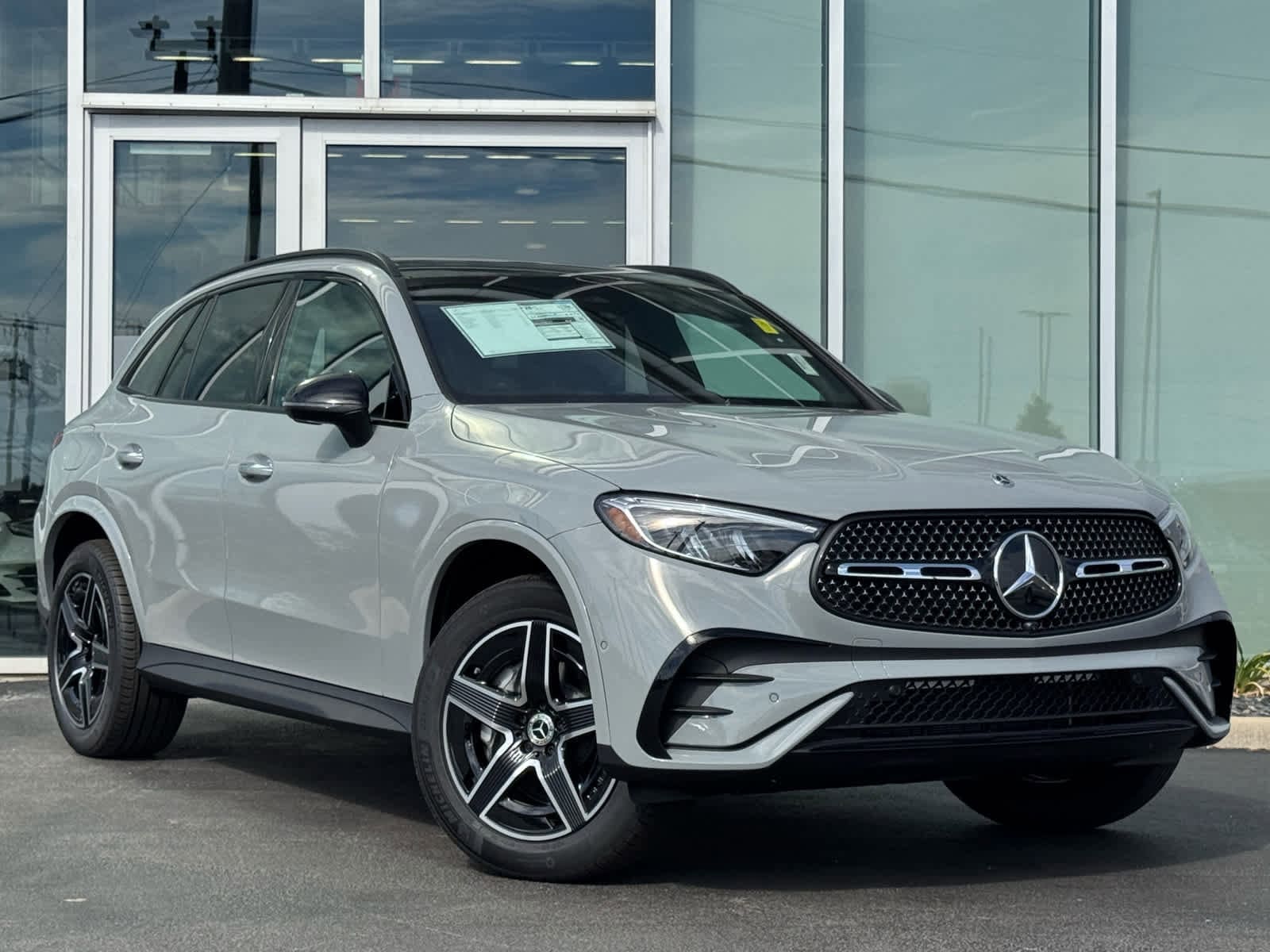 2026 Mercedes-Benz GLC Base's photo