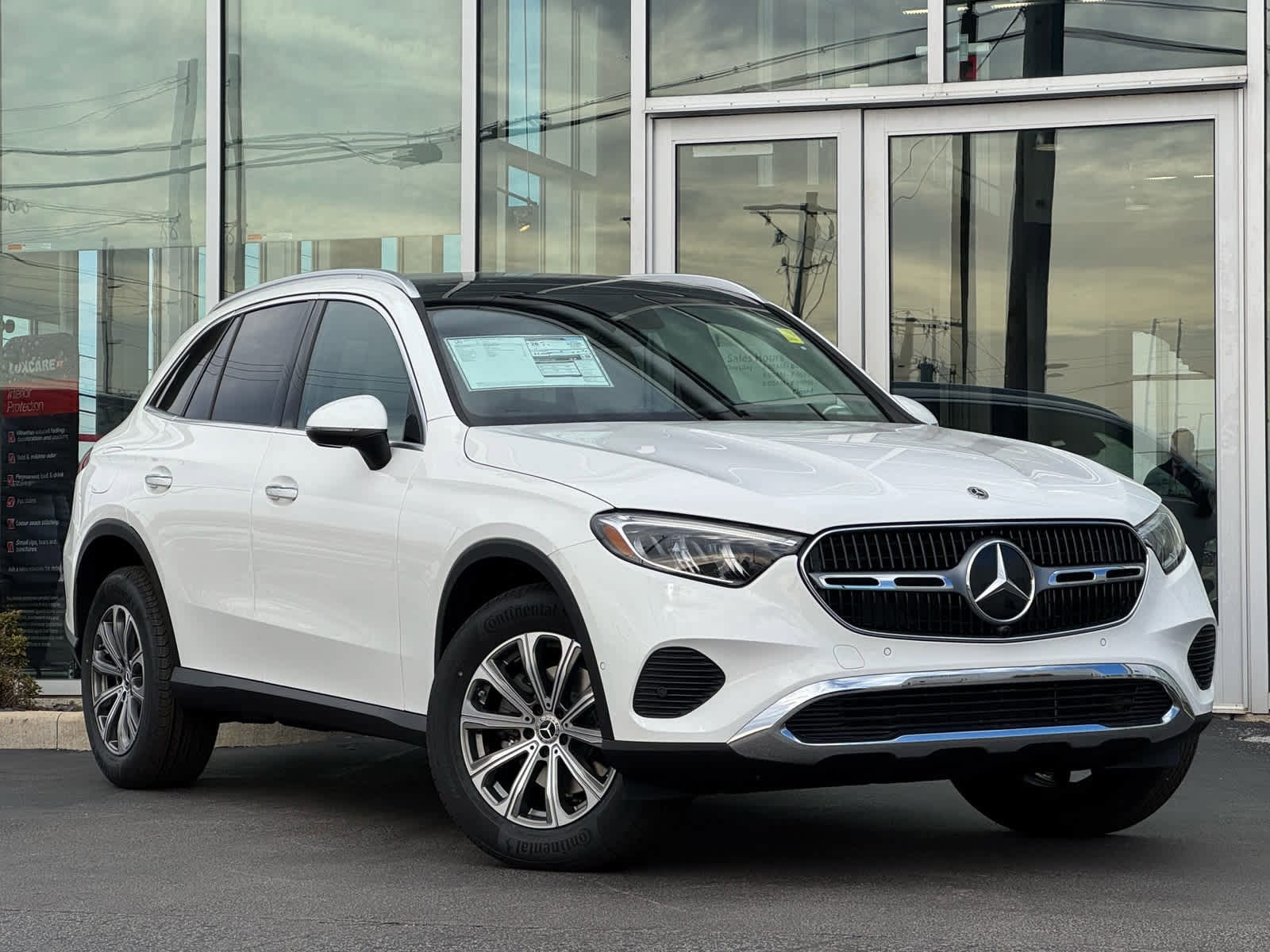 2026 Mercedes-Benz GLC Base's photo