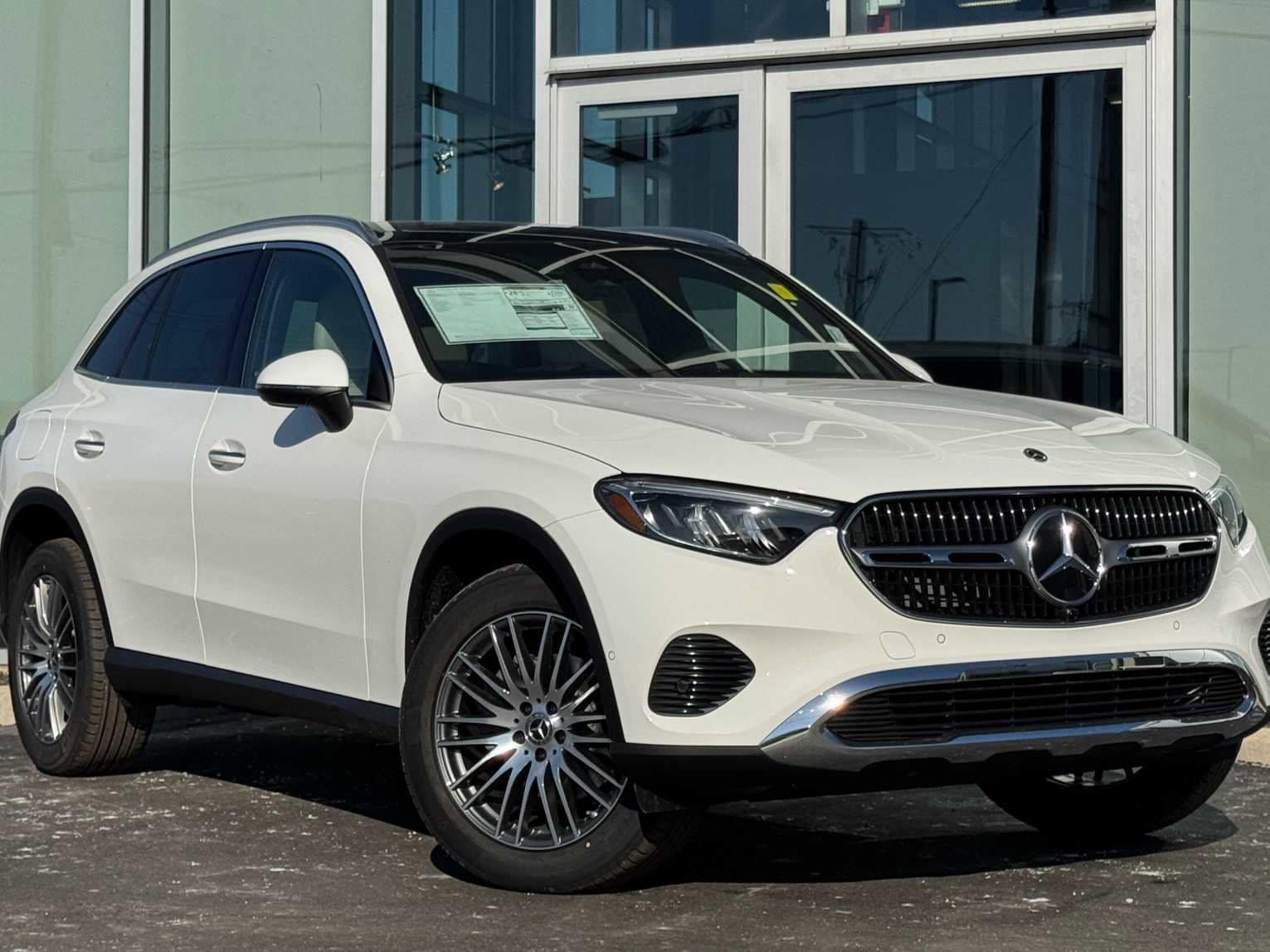2026 Mercedes-Benz GLC Base's photo