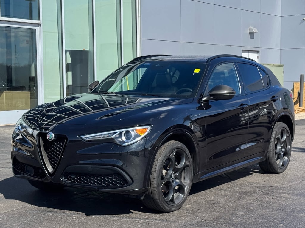 Used 2023 Alfa Romeo Stelvio Ti SUV