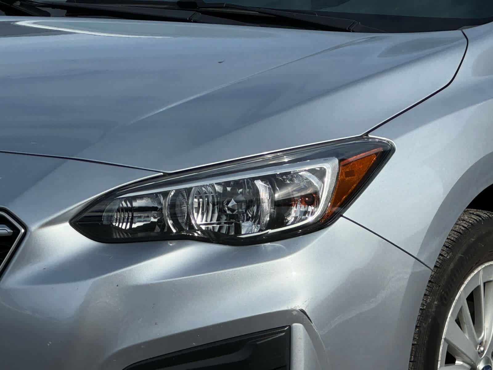 2017 Subaru Impreza Premium photo 4