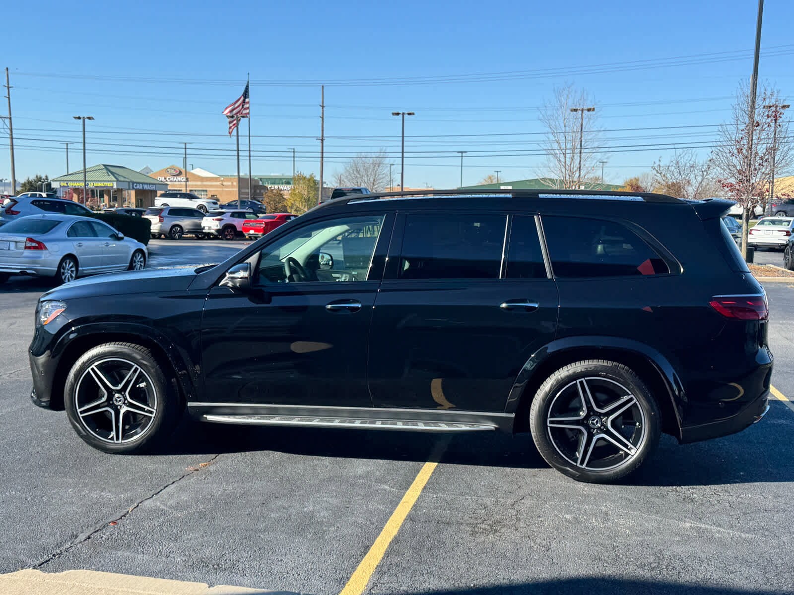 2026 Mercedes Benz GLS 450 4MATIC photo 2