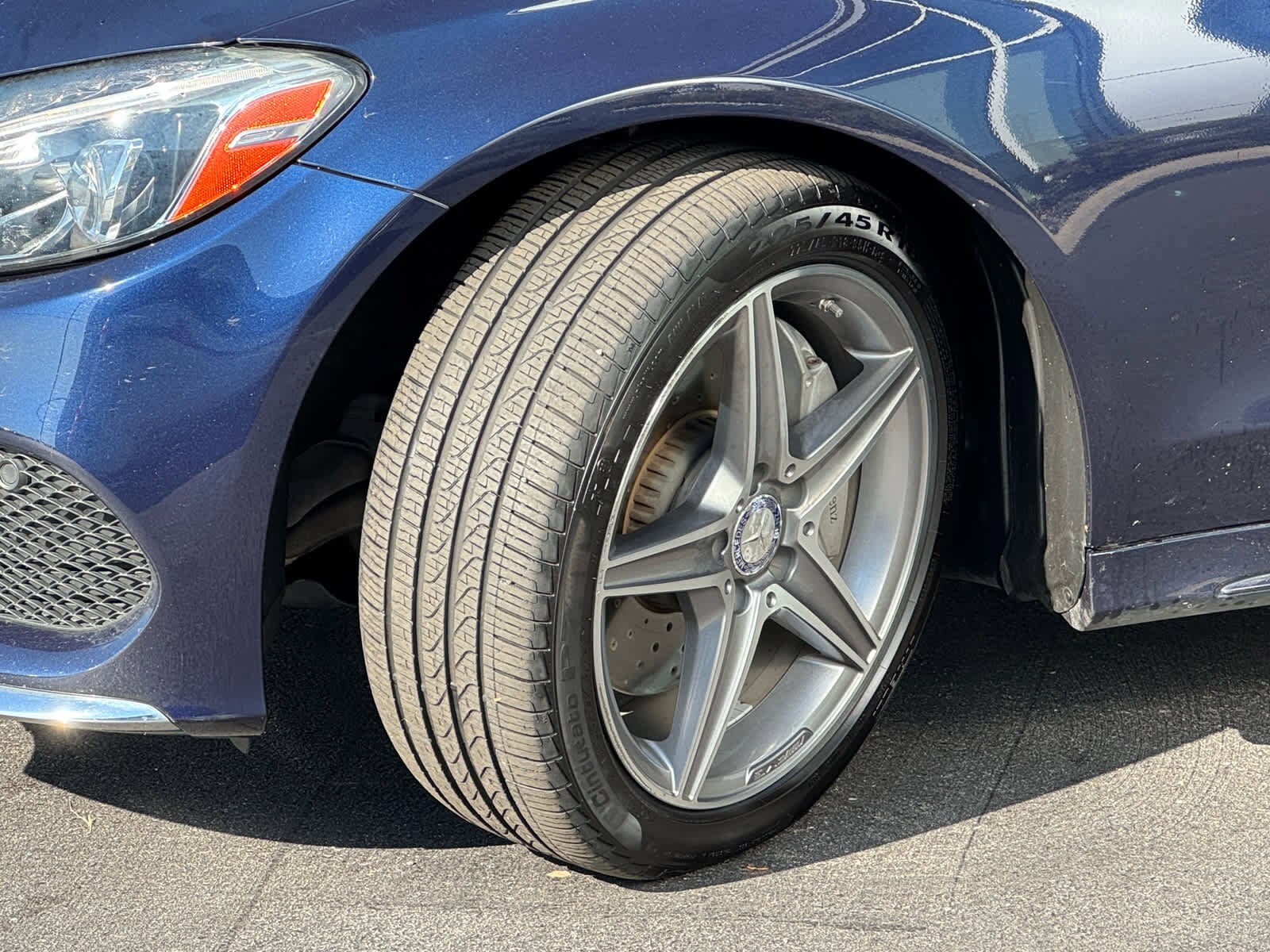 2016 Mercedes Benz C 300 4MATIC Sedan photo 2