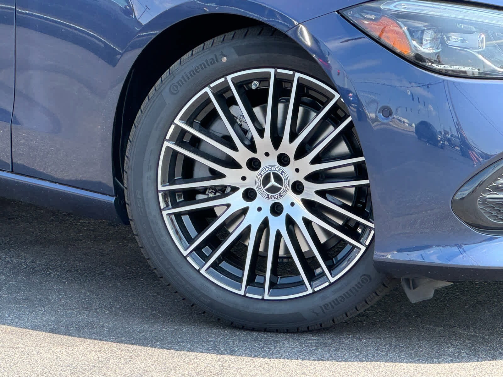 2025 Mercedes Benz C 300 4MATIC photo 2