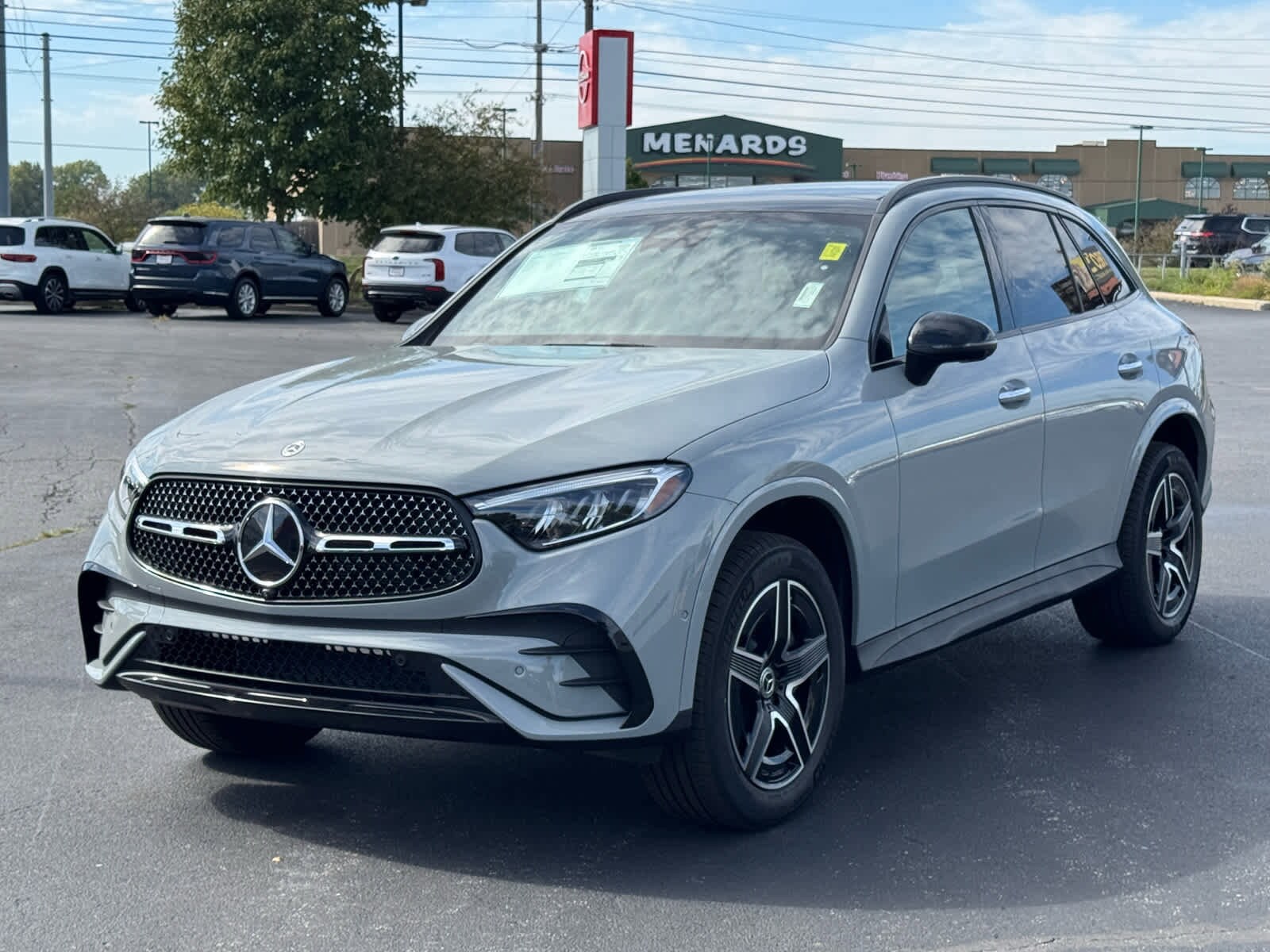 2026 Mercedes Benz GLC 300 4MATIC photo 4