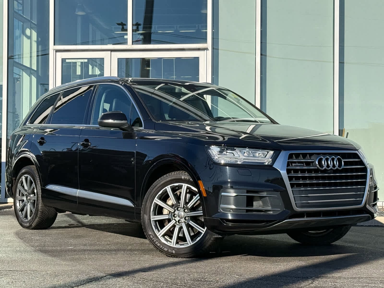 2019 Audi Q7 55 Premium Plus's photo
