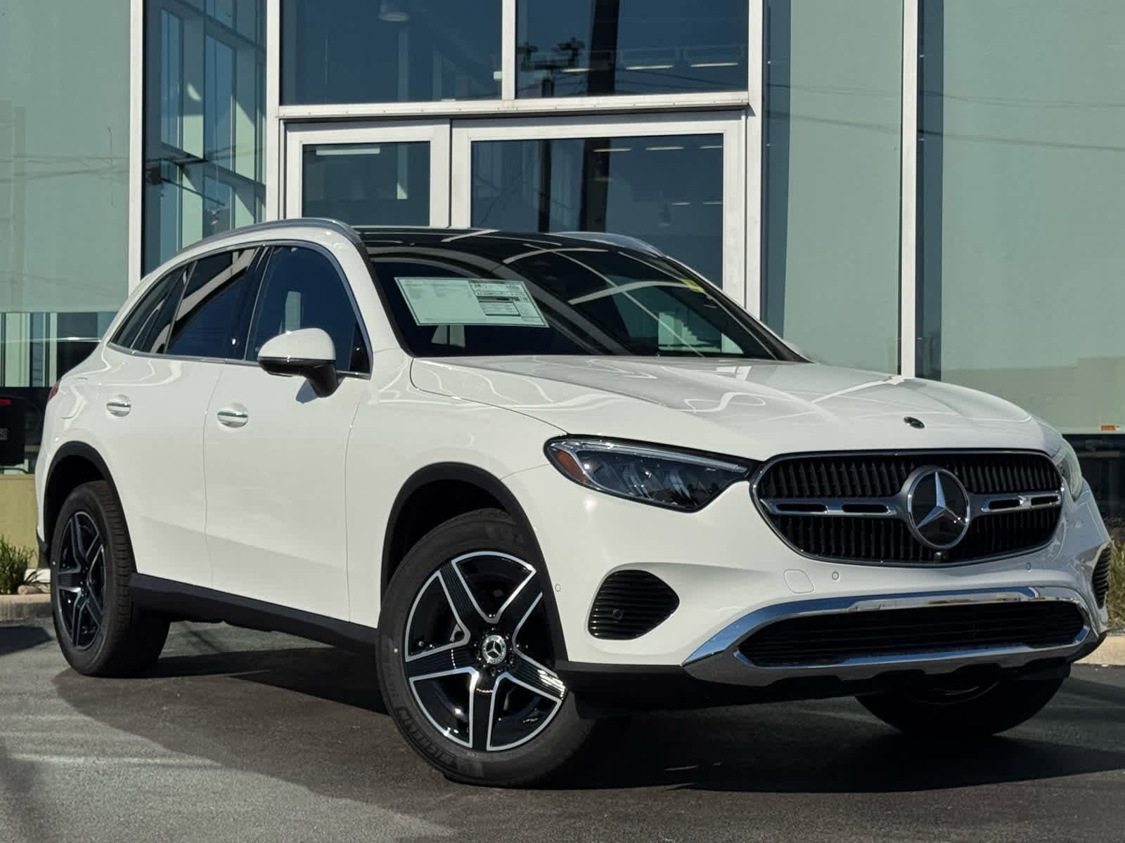 2026 Mercedes-Benz GLC Base's photo