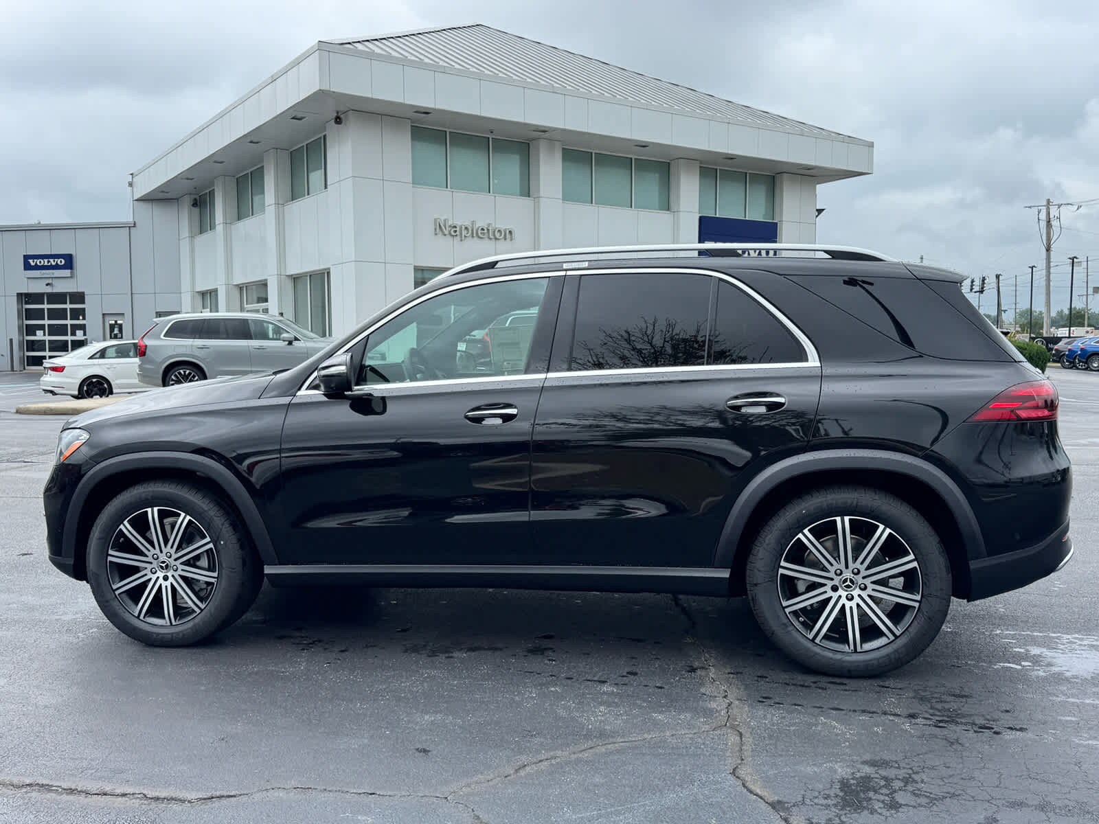 2026 Mercedes Benz GLE 350 4MATIC photo 2