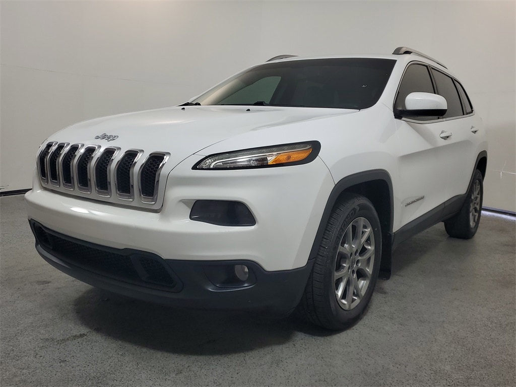 Used 2018 Jeep Cherokee Latitude Plus SUV
