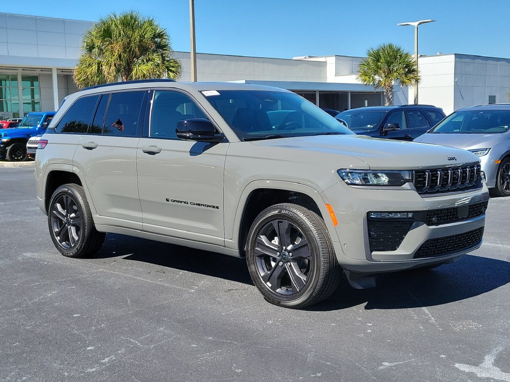 New 2027 Jeep Grand Cherokee 2 Row LIMITED 4X4 Sport Utility
