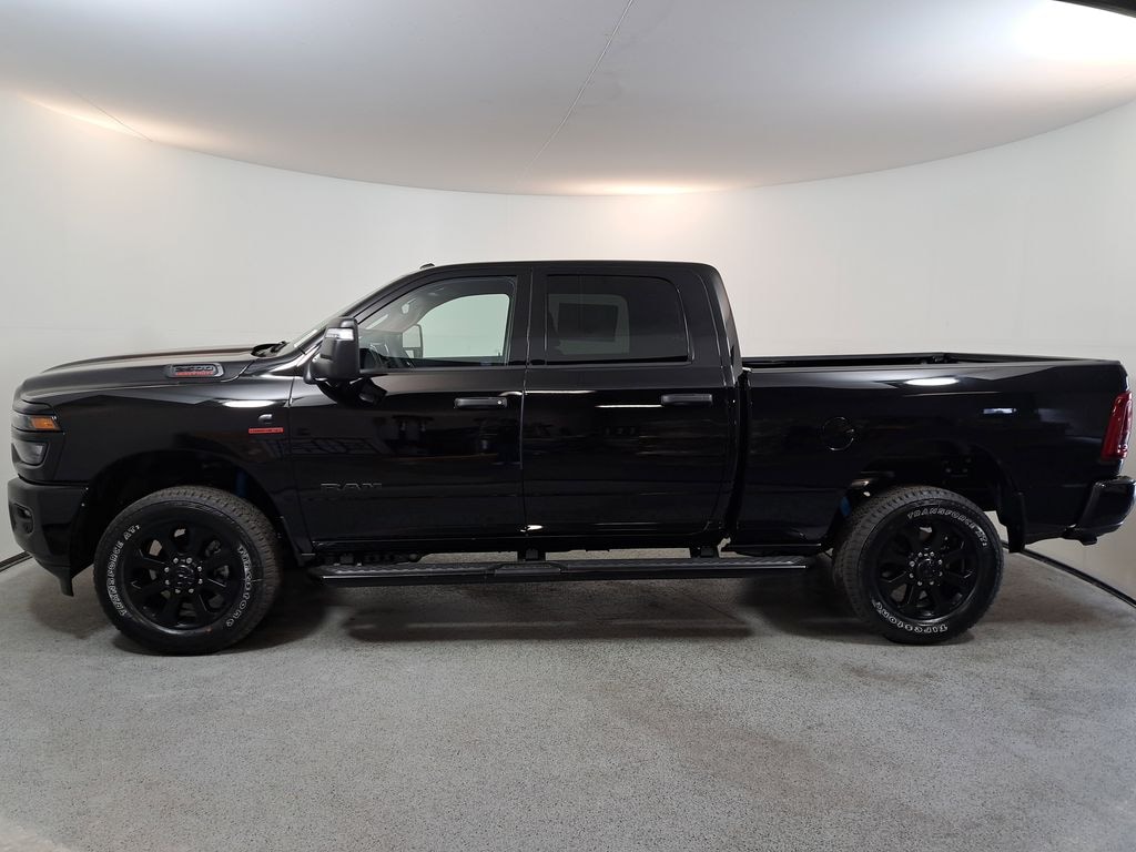 New 2026 Ram 2500 BIG HORN CREW CAB 4X4 6'4 BOX Pickup