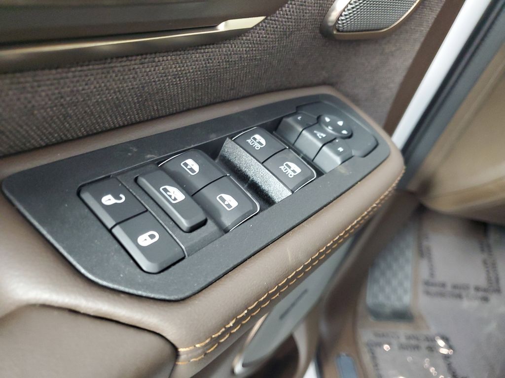 2026 RAM 1500 Limited Longhorn - Photo 15