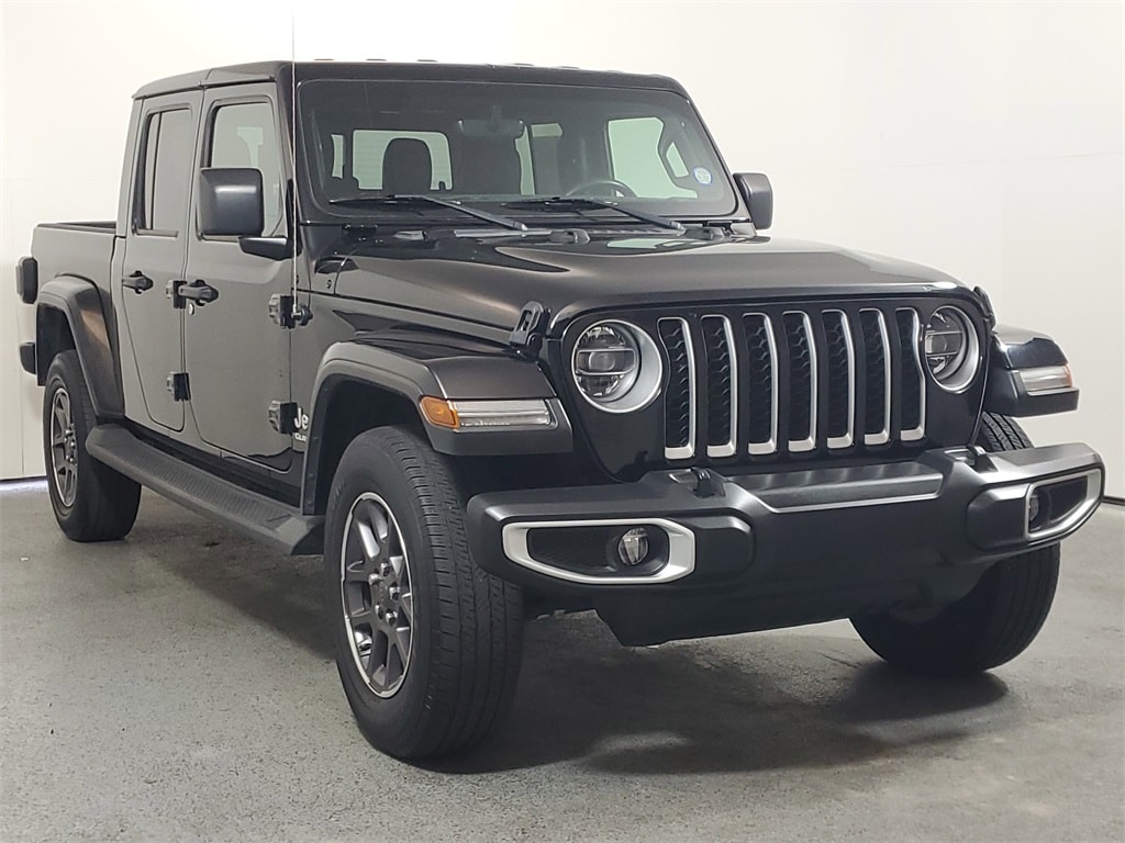 2021 Jeep Gladiator Overland's photo
