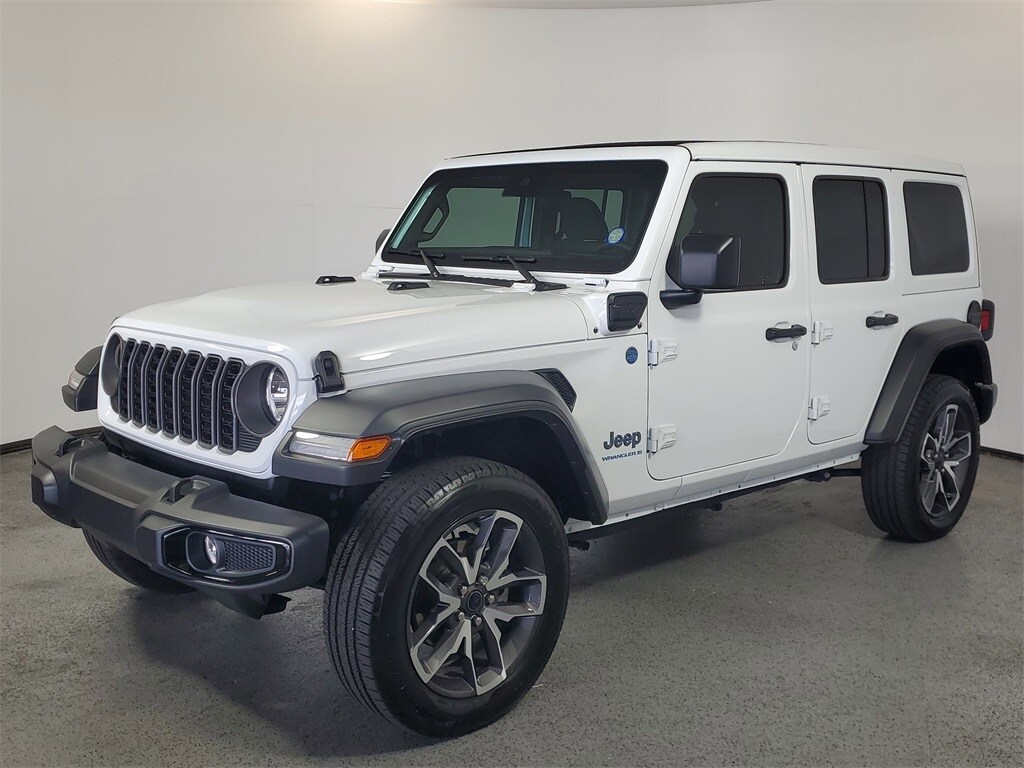 2025 Jeep Wrangler Sport S 4xe photo 3