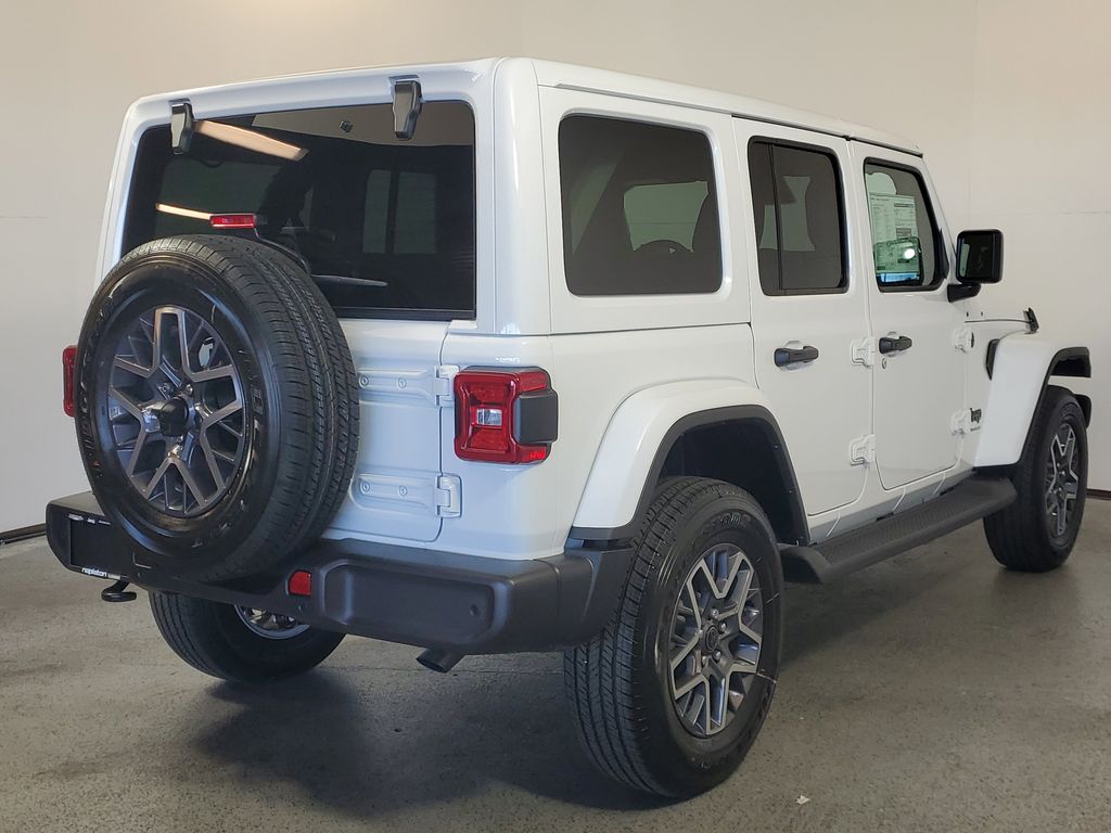 2026 Jeep Wrangler 4-Door Sahara - Photo 6