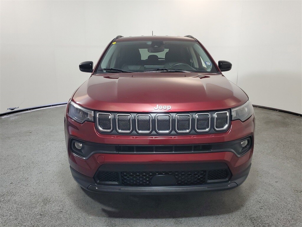 Certified 2022 Jeep Compass Latitude Lux with VIN 3C4NJDFB9NT187056 for sale in Clermont, FL