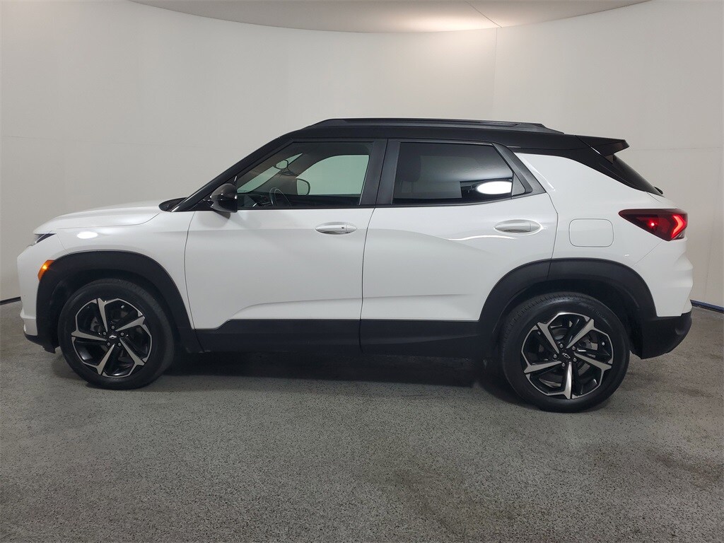 2023 Chevrolet Trailblazer RS photo 2