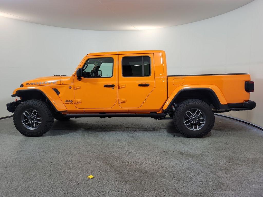 Used 2025 Jeep Gladiator Mojave Truck