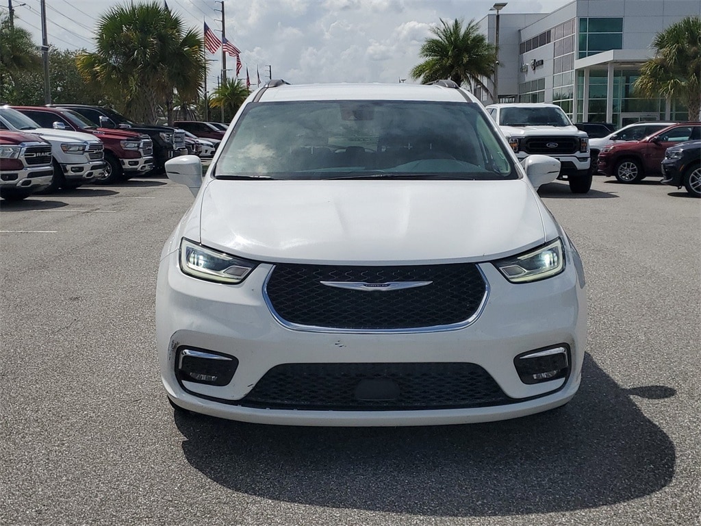 Certified 2022 Chrysler Pacifica Touring L with VIN 2C4RC1BG2NR113735 for sale in Clermont, FL