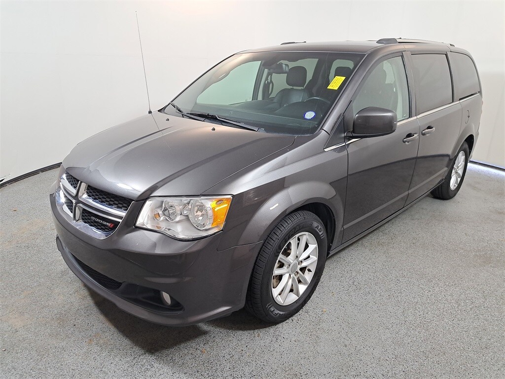 2020 Dodge Grand Caravan SXT photo 3