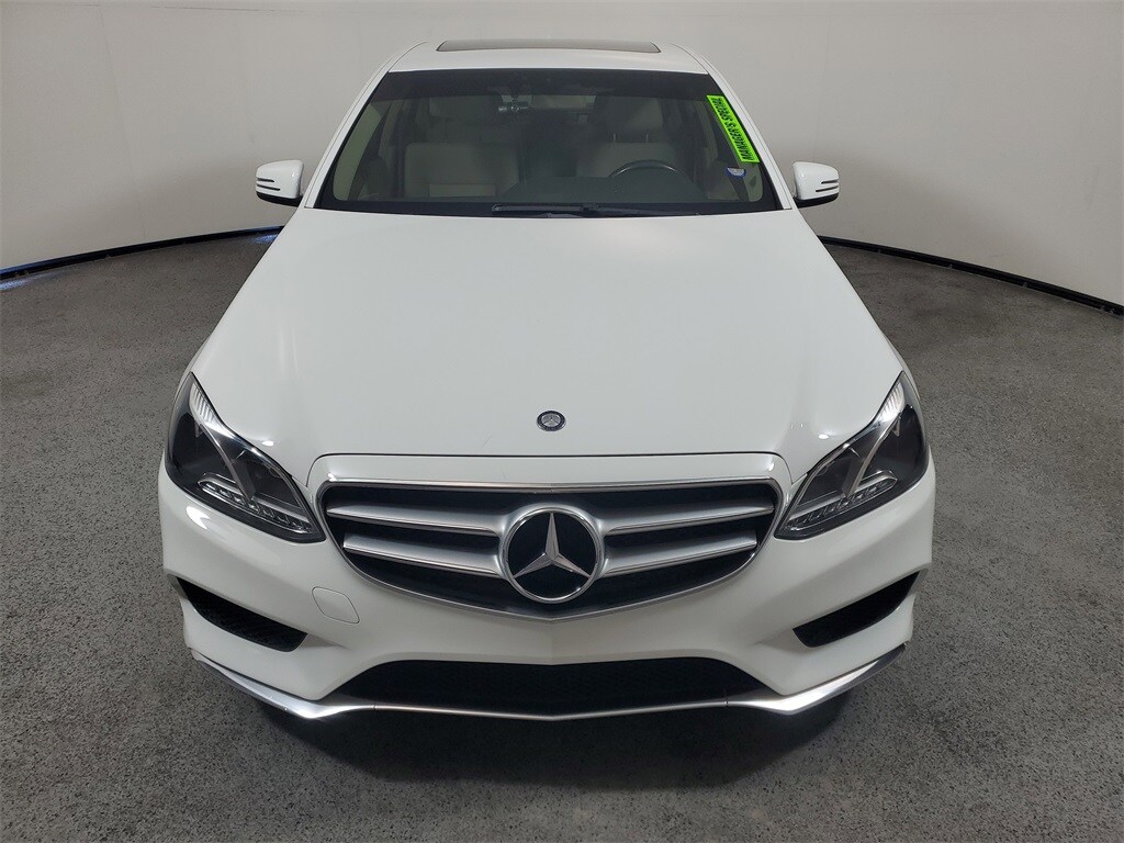 2014 Mercedes Benz E 350 Sedan photo 2