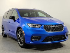 2026 Chrysler Pacifica LIMITED Passenger Van