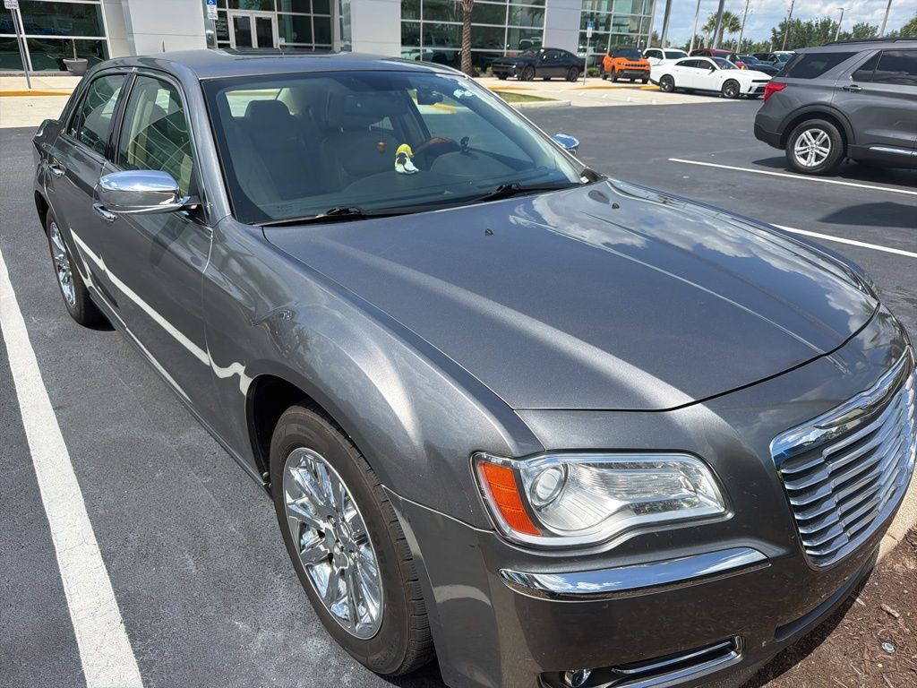 2011 Chrysler 300's photo