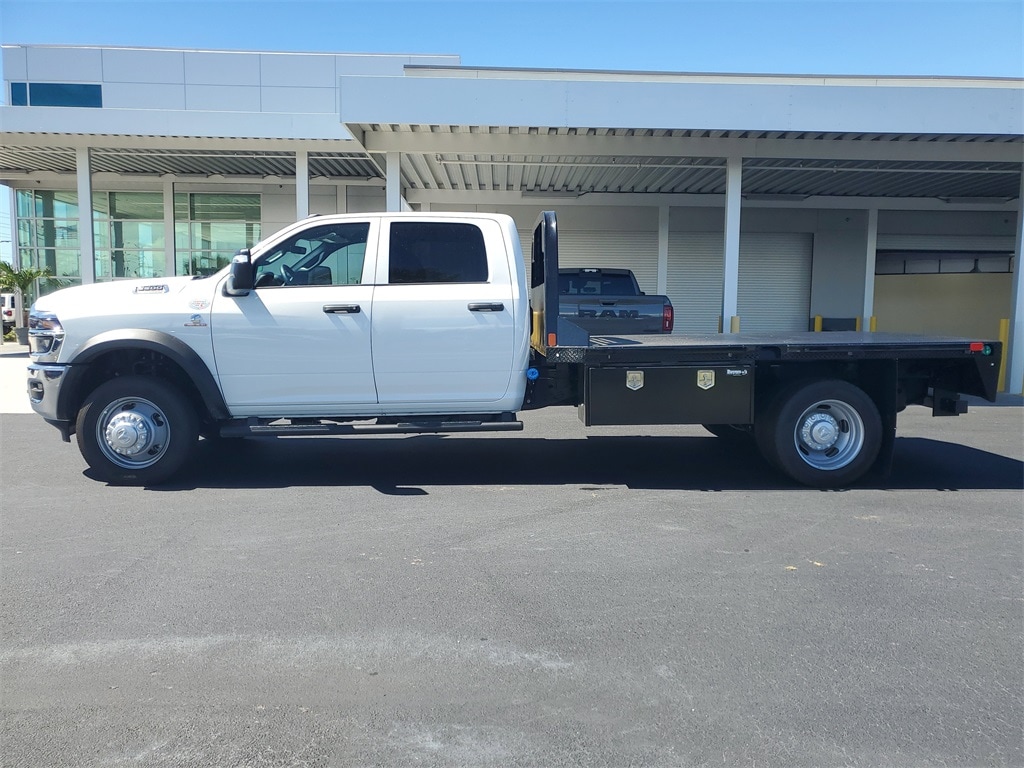 New 2025 Ram 5500 Chassis Cab 5500 TRADESMAN CHASSIS CREW CAB 4X4 84' CA Pickup