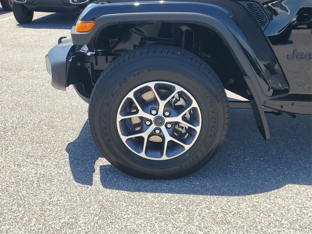 2024 Jeep Gladiator Sport S photo 4