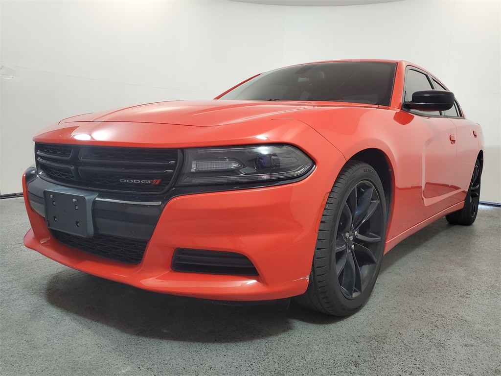 Used 2017 Dodge Charger SE Sedan