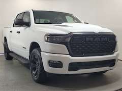 2026 Ram 1500 EXPRESS CREW CAB 4X4 5'7 BOX Pickup