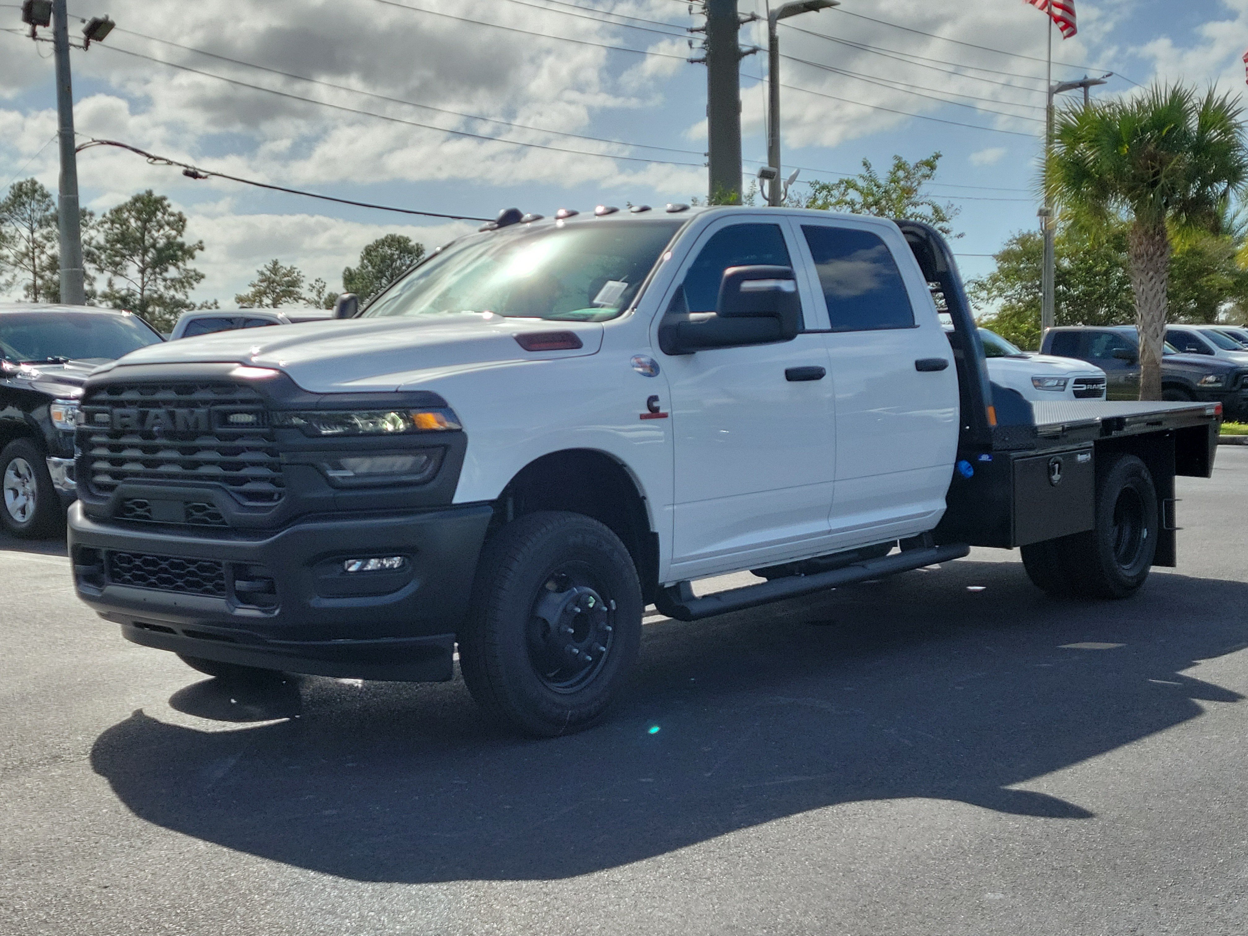New 2027 Ram 3500 CREW CAB CHASSIS 4X4 Pickup