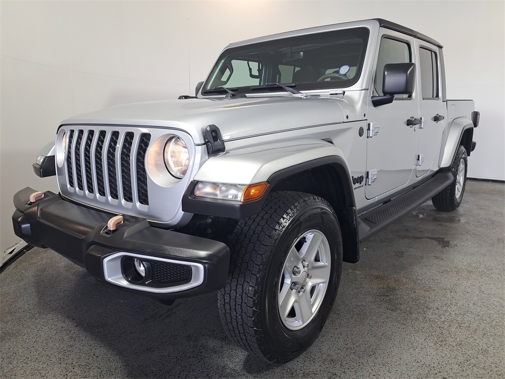2023 Jeep Gladiator Sport photo 3