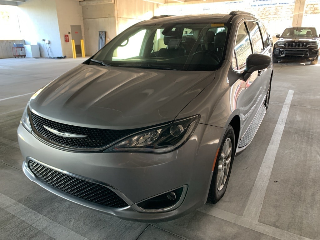 2020 Chrysler Pacifica Touring L