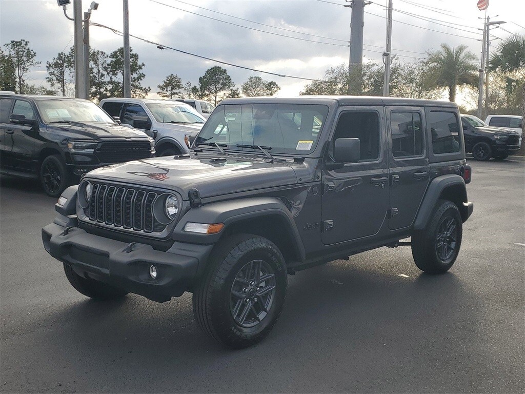 2025 Jeep Wrangler Sport S photo 3