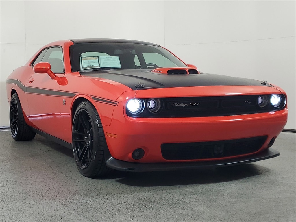 2020 Dodge Challenger R/T's photo