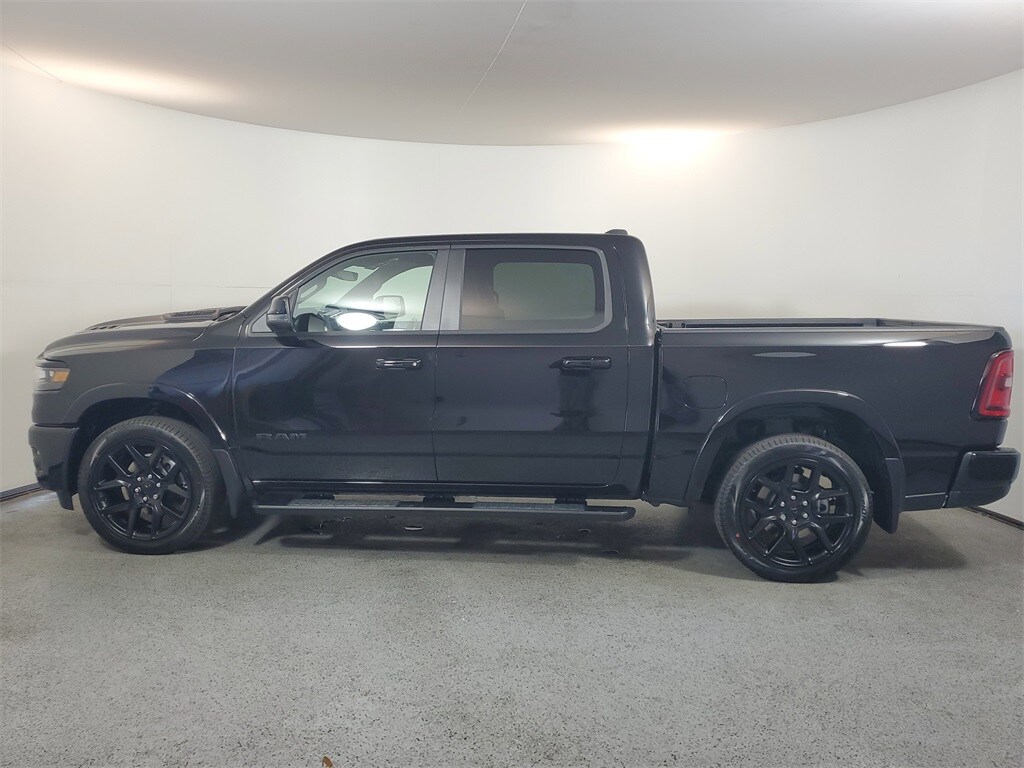 2025 Ram 1500 Laramie photo 4