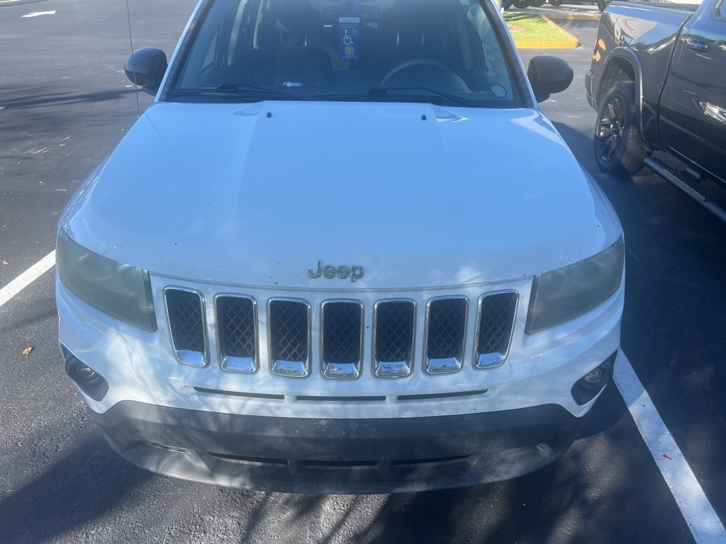 2016 Jeep Compass Sport's photo