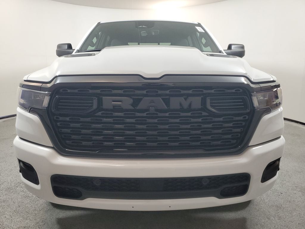 New 2026 Ram 1500 EXPRESS CREW CAB 4X4 5'7 BOX Pickup